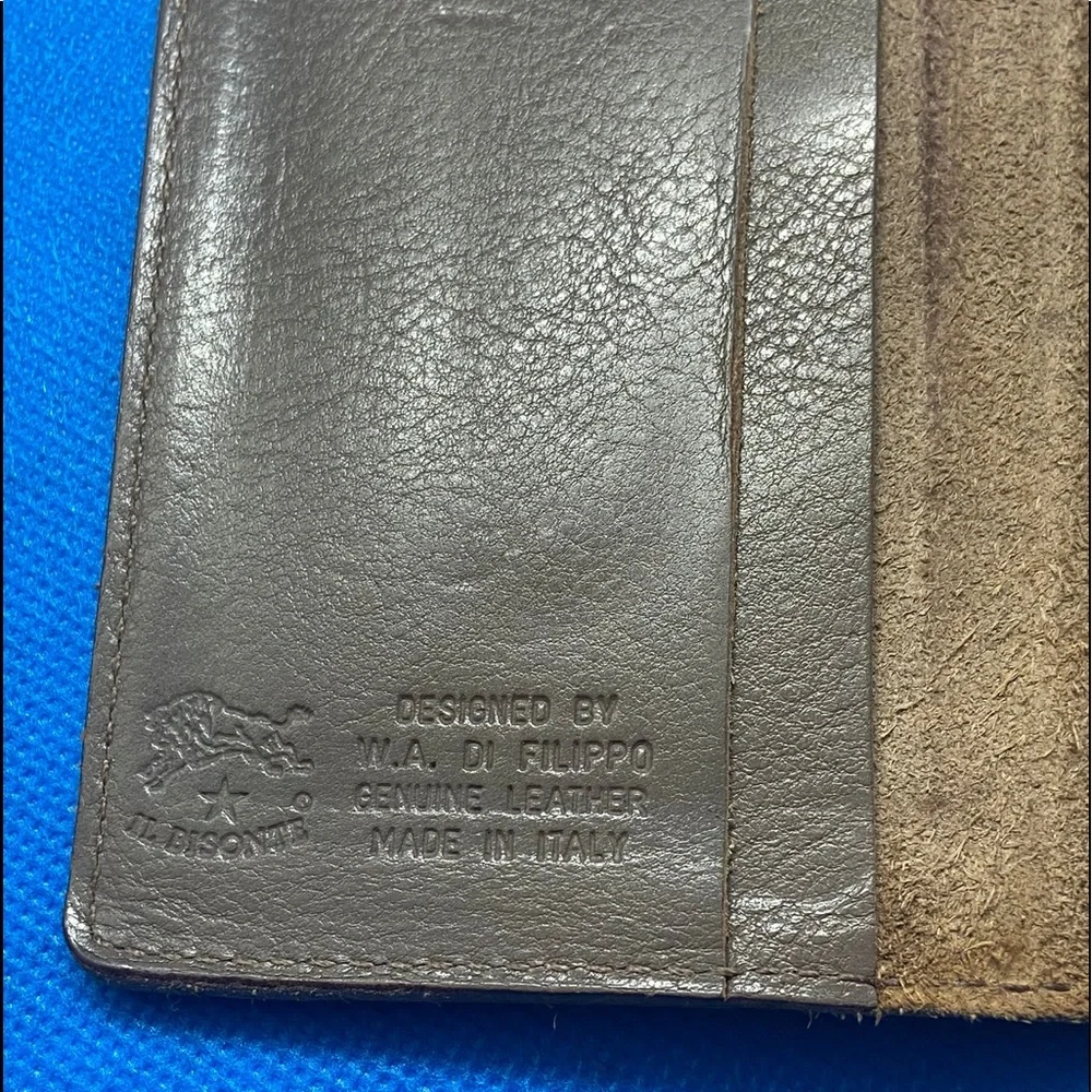Gorgeous vintage leather‎ wallet